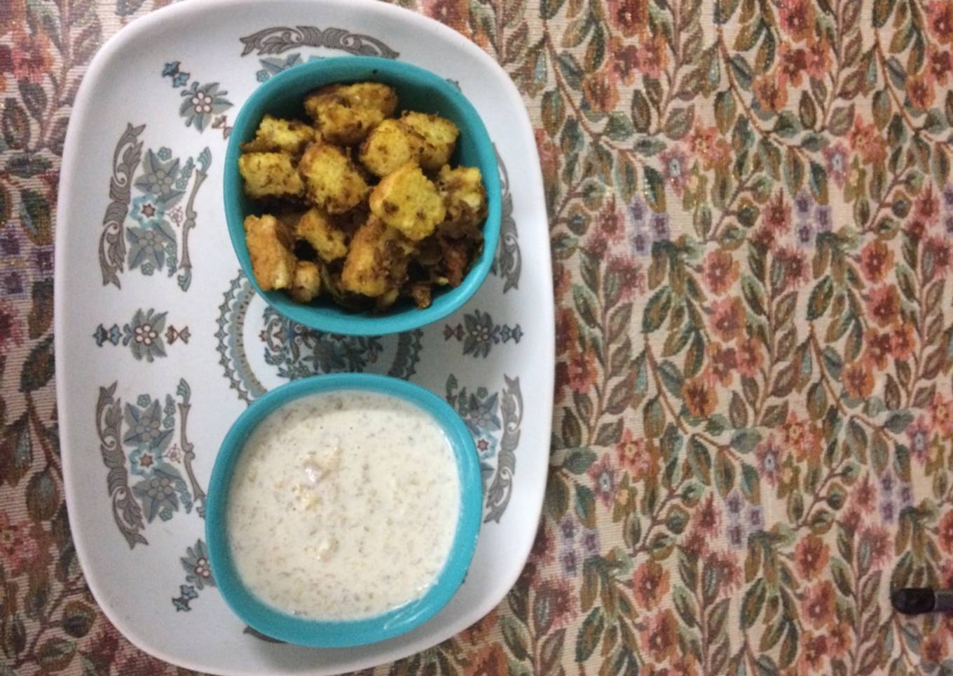 Breakfast bread Upma with nutty muesli