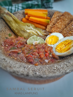 Foto resep Sambal Seruit khas Lampung (tomat jeruk nipis)