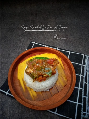 Cara Mudah Menyiapkan Resep Sego sambel ijo penyet tempe yang Bisa Manjain Lidah Anti Ribet, Lezat Sekali