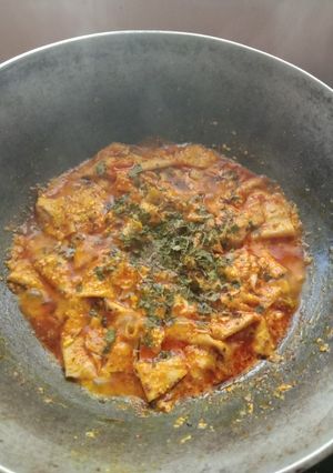 A picture of Papad Sabzi.