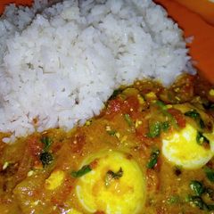 A picture of Egg curry.