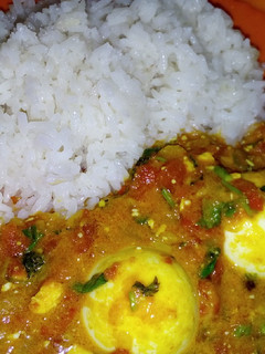 A picture of Egg curry.