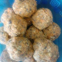 A picture of Carrot cake protein bites.