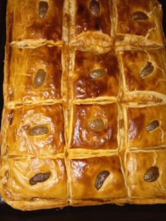 صورة لوصفة كوكا(بيتزا كوفاغ)😋 بدون زبدة التوريق