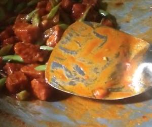 Fresh Menyajikan Oseng Tempe Sambal Saus Tiram Enak Bergizi