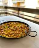 Paella with Frozen Seafood Mix and Vegetables 🥘