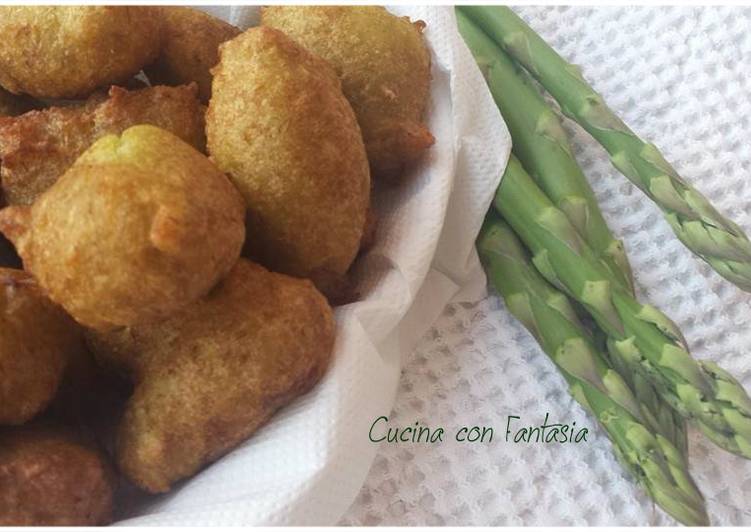 Bocconcini di merluzzo, patate e asparagi