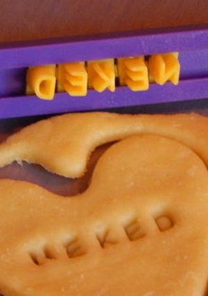 Feliratos keksz recept fotója