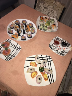 Una foto de Combinado de sushi