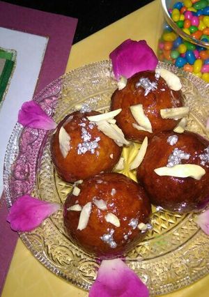 A picture of Pineapple gulab jamun.