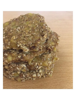 Una foto de ¡Galletas de avena y plátano!🍌