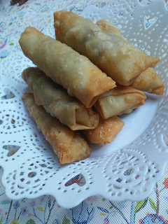 A picture of Veggie chinese Spring rolls.