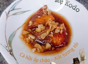 Hình của món Cá hồi áp chảo - Sốt tương tỏi cho bé.