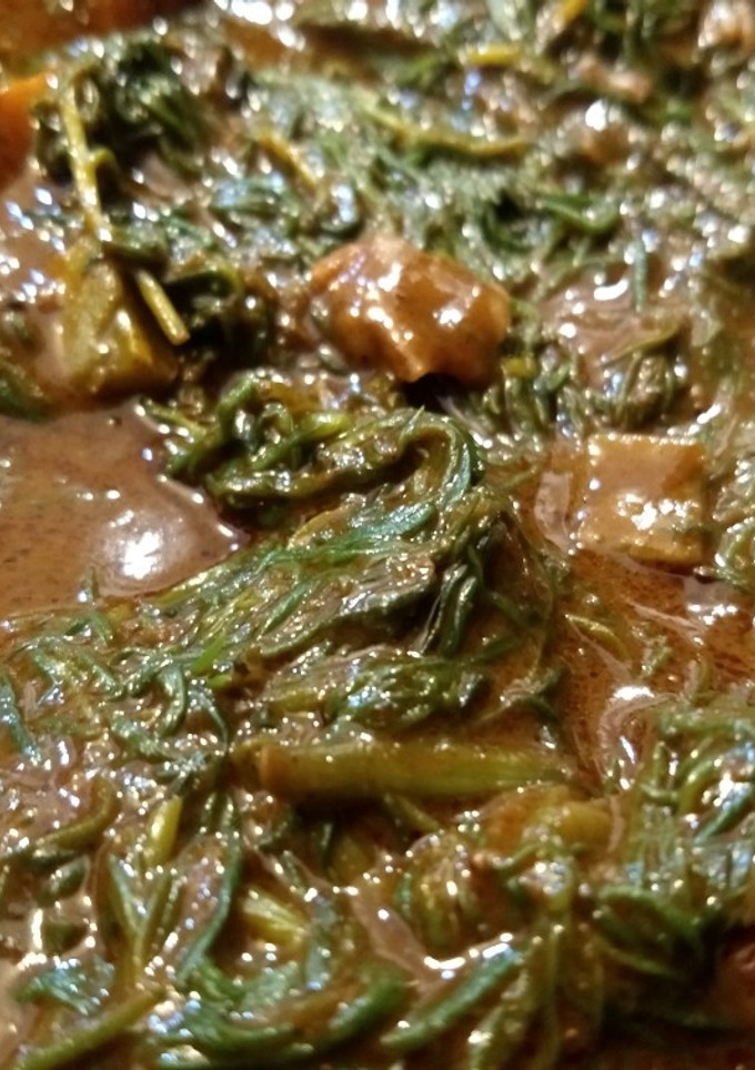 Una foto de Romeritos en mole
