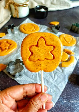 A picture of Dalgona Candy / Honeycomb Candy.