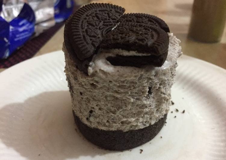 Recipe of Ultimate Oreo cream cake