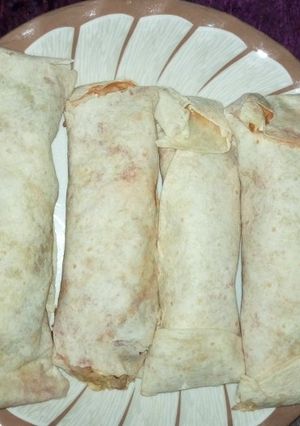 A picture of My home made shawarma.