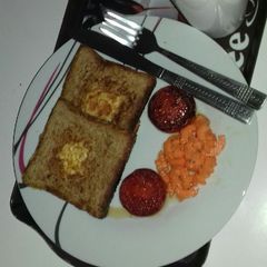 A picture of Egg in bread toast.