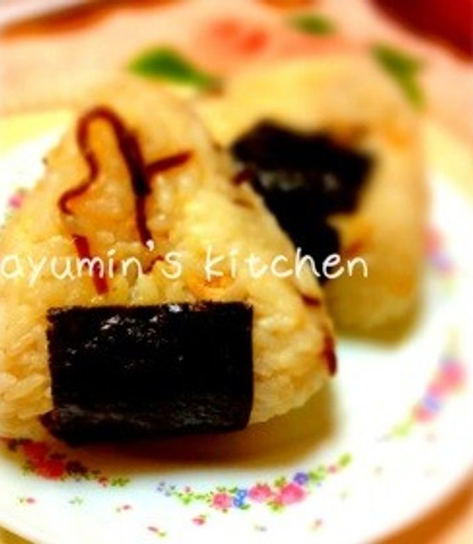 A picture of Delicious Tuna Mayo and Shio Kombu Rice Balls (Onigiri).