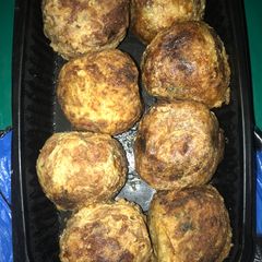 A picture of Title:Yummy yam balls.