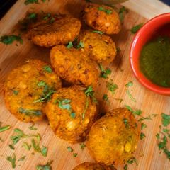 A picture of Tuvar Dal Vadai.