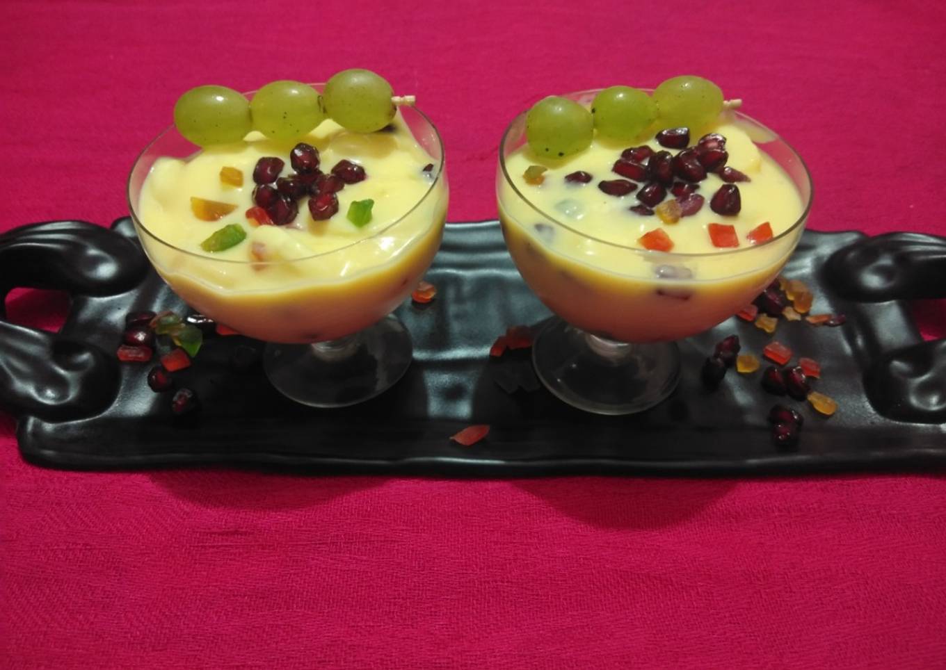 Fruits custard