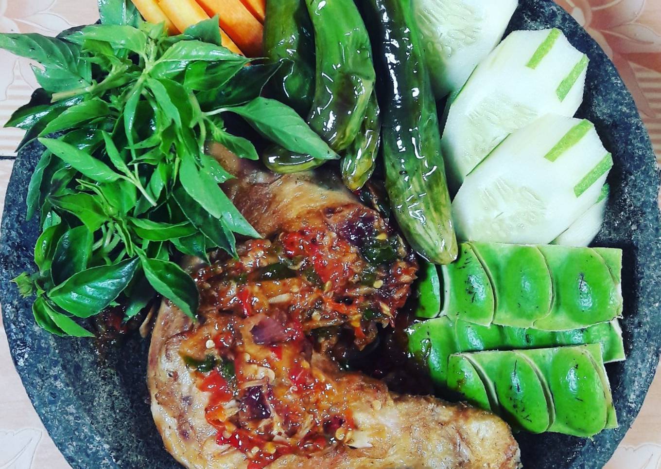 Resep Ayam Geprek Sambal Terasi Anti Gagal