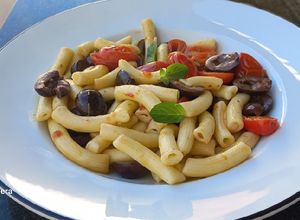 Una foto de Penne Rigate con salsa mediterránea en Fábrica de Pastas Peabody