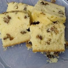 A picture of Walnut cake.