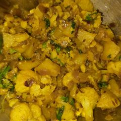 A picture of Cauliflower curry.