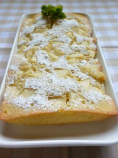 Una foto de Mini tarta de manzana en estuche Lékué