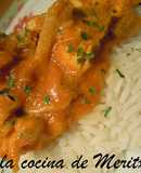 Pechugas de pollo con salsa de coco y curry