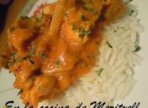 Una foto de Pechugas de pollo con salsa de coco y curry
