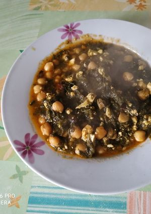 Una foto de Garbanzos con espinacas