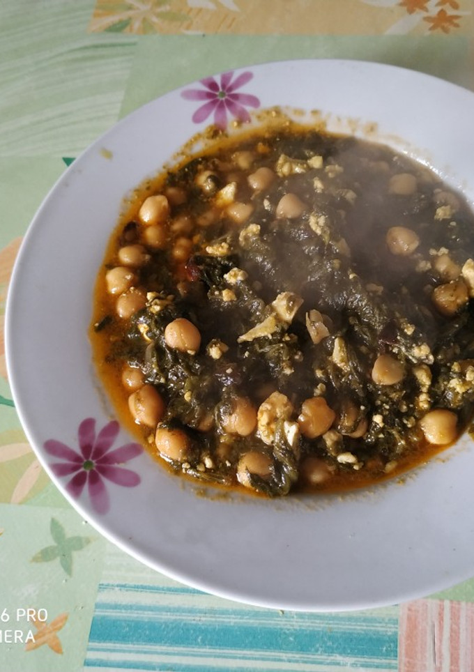 Una foto de Garbanzos con espinacas