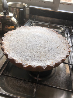 Una foto de Torta de Ricota y dulce de leche
