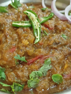 बैंगन का भरता (Baingan ka bharta recipe in Hindi) रेसिपी मुख्य फोटो