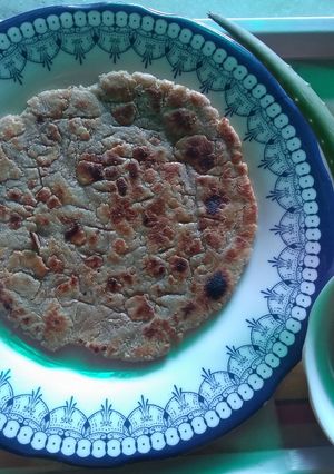 एलोवेरा का खस्ता पराठा (aloe vera ka khasta paratha recipe in Hindi) रेसिपी मुख्य फोटो
