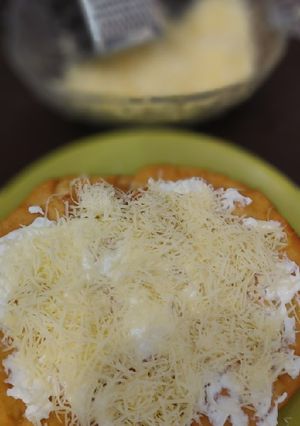 Kefires lángos - hűtős recept fotója