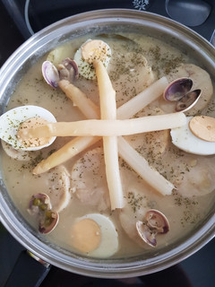 Una foto de Merluza en salsa verde