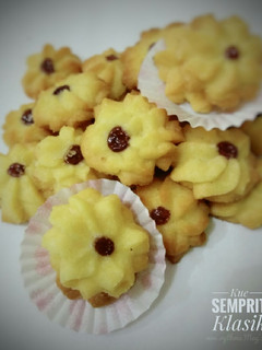 Foto resep Kue Semprit Klasik #BuatRamadhanBerkesan