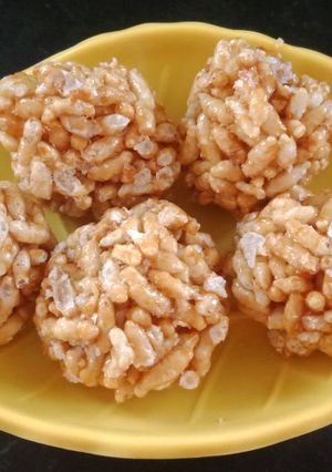 મમરાના લાડુ (Mamra Ladoo Recipe in Gujarati) Stuti Mankad રેસીપી મુખ્ય ફોટો