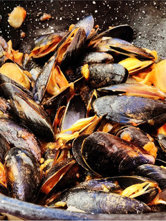 Foto principal de Mejillones de roca en salsa