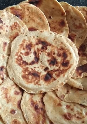 A picture of (Cumin) Jeera Bhakhari.