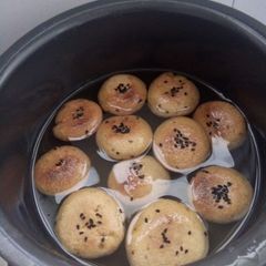 A picture of Healthy Rawa Cookies.