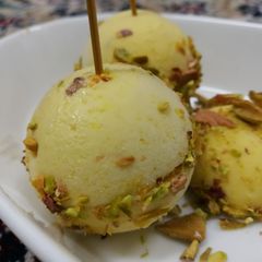 Bastani Masthi ice cream A picture of Bastani Masthi ice cream.
