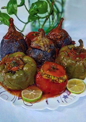 عکسی از دستور دلمه بادمجان🍆 گوجه🍅 فلفل دلمه🫑