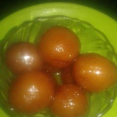A picture of Bread gulab Jamun.