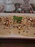 Lengua con alcaparras y almendras