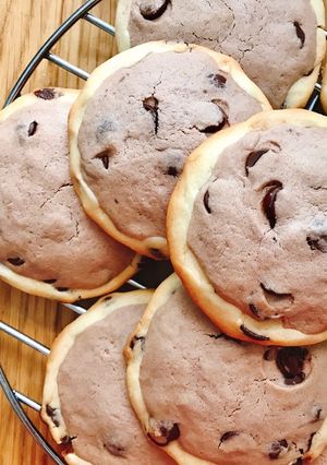 Hình của món 💚 Bánh Cookies Nhân Sô Cô La Tan Chảy.